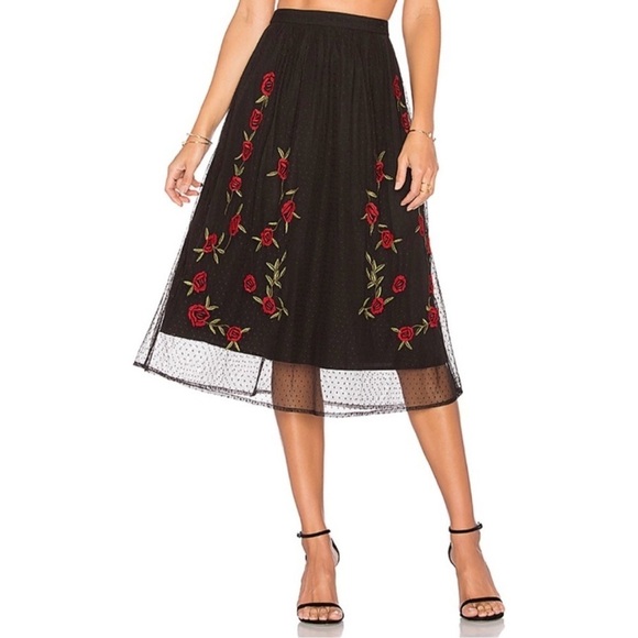 NWOT REVOLVE LOVERS & FRIENDS Sebastian Skirt Black S - Picture 3 of 11